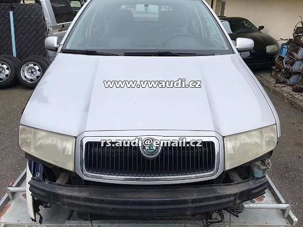 Fabia Comfort Combi FAB   1.4 16V AUA NA NÁHRADNÍ DÍLY  Cislo laku 1B / F7T - 26