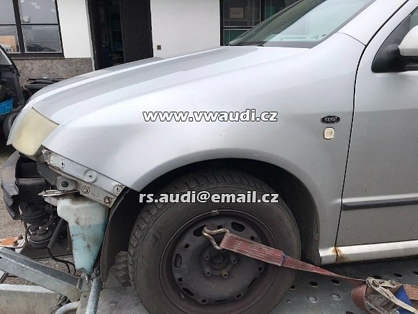 Fabia Comfort Combi FAB   1.4 16V AUA NA NÁHRADNÍ DÍLY  Cislo laku 1B / F7T - 30