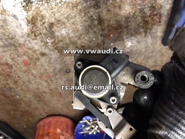 GK00226  SACÍ MŮSTEK KLAPKY  Touran 1.6 FSI 121 000 km BLF BAG BLP - 4