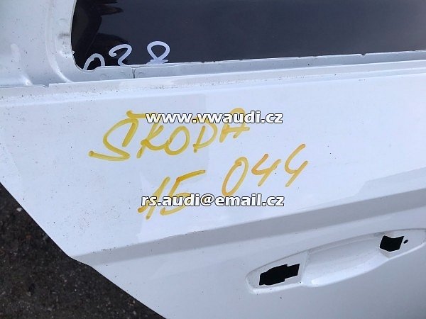 6V9 833 604 Škoda Fabia 3 III kombi zadní pravé dveře  - 15