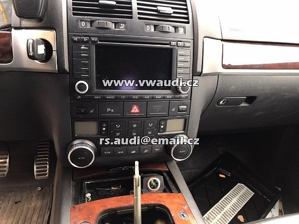 NA NÁHRADNÍ DÍLY VW Touareg / Typ 7L / V10 / 5,0 l / 4921 cm / 230 kW / 313 k - 14