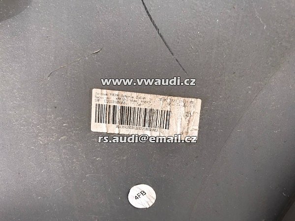 568 807 421  nárazník zadní SKODA KAMIQ 568 NW4 2019  PDC ŠEDÁ STEEL GREY  2021  - 10