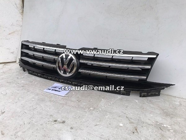 2K5 853 653 A mřížka maska přední grill    VW Caddy IV  - 21