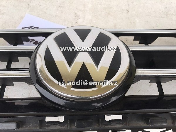 2K5 853 653 A mřížka maska přední grill    VW Caddy IV  - 9