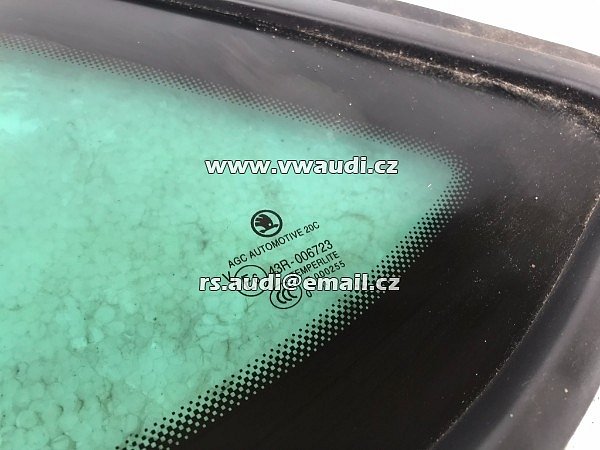 6V9 845 297 B ŠKODA FABIA III 3 sklo boční zadní kufr  - 2