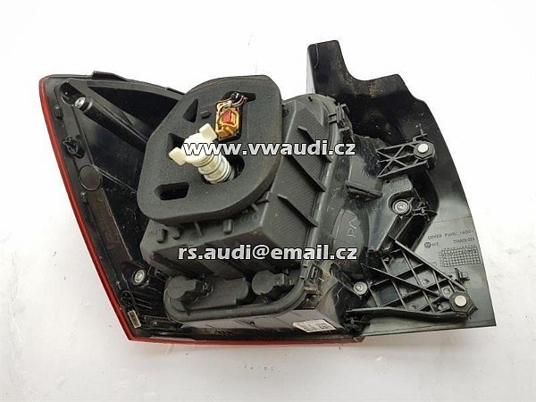 2GS 945 096 A  Polo VI 2G AW pravé od 2017  držák žárovek patice panel elektrický  - 3