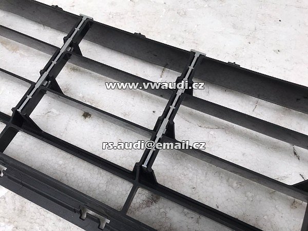 5G0 853 677 AE  R-LINE GRILLE přední nárazník + VW GOLF 7 VII Facelift R od roku 2017 + - 13