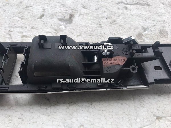 7L6 867 440 A  Ozdobná lišta, pravé přední dveře VW Touareg 7L dveřní panel - 4