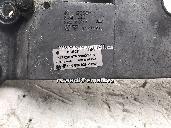7L0 955 023 P VW TOUAREG -  MECHANIZMUS TĚRAČŮ přední okno - 3