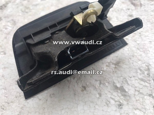  8P3 827 520 A Audi A3 8P1 Zámek zavazadlového prostoru - 3