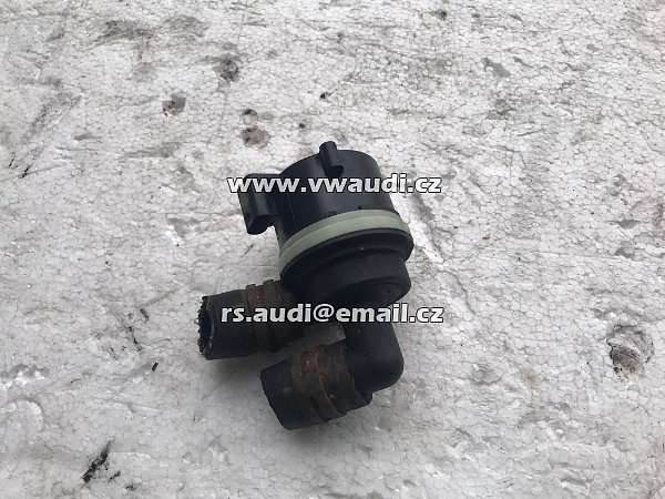 5N0 965 561 A přídavné čerpadlo Audi Seat Škoda VW Golf 6  - 2