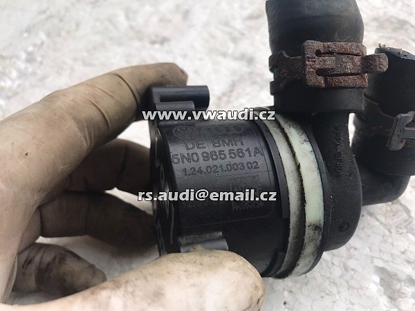 5N0 965 561 A přídavné čerpadlo Audi Seat Škoda VW Golf 6  - 4