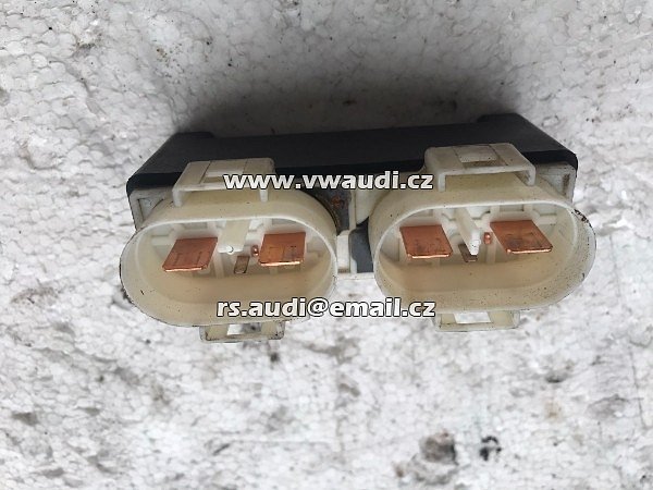 701 919 506 A VW T4 řídicí jednotka ventilátoru  - 2