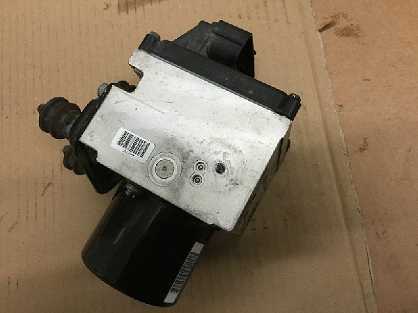  ABS  hydraulický blok  VW Passat 3C B6 2005 - 2010  - 3