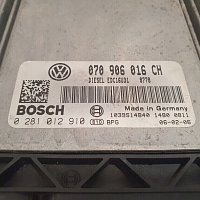 Řídicí jednotka motoru ECU 070906016CH 0281012910 VW T5 Multivan Caravelle 7H 2.5 TDI - 2