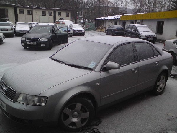  AUDI A4 B6 2,0 2002  NA NÁHRADNÍ DÍLY - 3