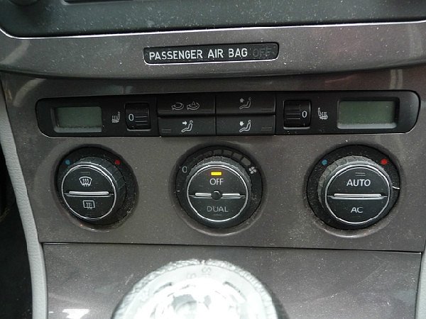 VW Passt 3C B6 2007  na náhradní díly  - 5