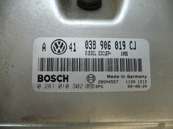 Řídící jednotka motoru ECU   VW Golf Mk4 1,9 TDI - 3