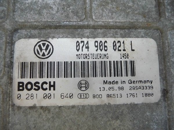 Řídící jednotka motoru ECU VW T4 2,5 Tdi - 3