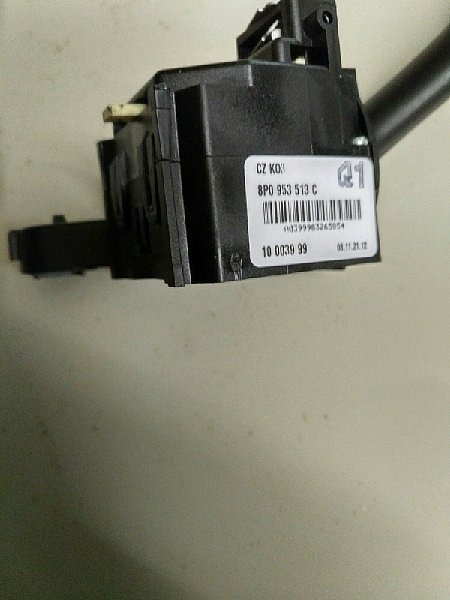 Páčka pod volant Audi A3 8P 8P0 953 513C  - 7