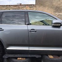 VW Touareg  V10 TDI TOUA 2005  Prodejní typ 7LAAH1 Kód motoru AYH Kód převodovky HAQ Náhradní díly - 8