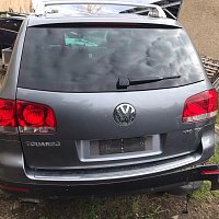VW Touareg  V10 TDI TOUA 2005  Prodejní typ 7LAAH1 Kód motoru AYH Kód převodovky HAQ Náhradní díly - 11