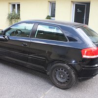 8P3 845 201 sklo dveri zelena vlevo  Audi A3 1,9 8P 2/3 DVÉŘ KAROSERIE - 2