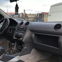 VW Caddy Life CA 12.2006 2K0 867 292 AC panel sloupku B vpravo dole  pro vozidla s posuvnymi dvermi  vpravo - 4