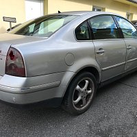 Škoda Superb VW Passat 3B2 3B3 3B5 3B6 3B5 839 462 A spoustec skla bez motoru vpravo  limuzina - 2