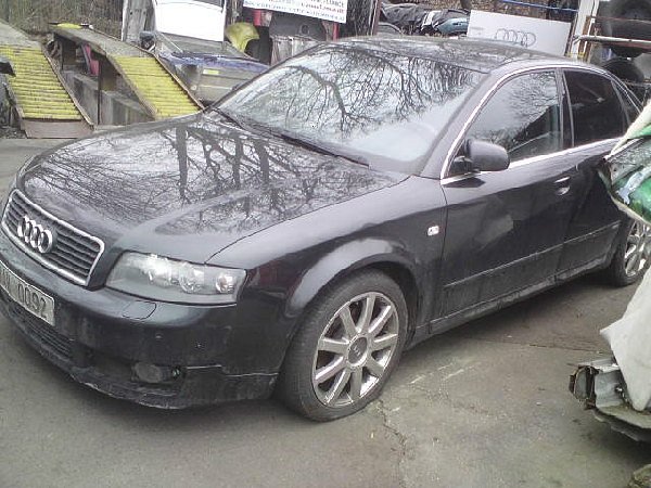  AUDI A4 B6 1,9 TDI 2004 S LINE  NA NÁHRADNÍ DÍLY  - 3