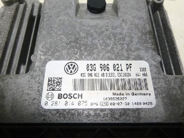 Řídící jednotka motoru ECU Touran 1T  TOURAN GOLF V  BLS 1,9TDI VW Caddy 3  - 2