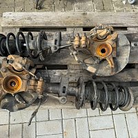 VW T5 Mulivan Transporter těhlice zavěšení kola pravá přední PP - 5