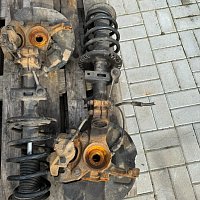 VW T5 Mulivan Transporter těhlice zavěšení kola pravá přední PP - 8