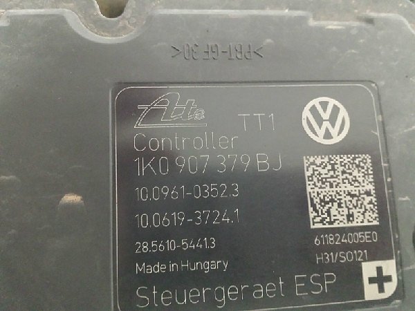1K0 907 379 BJ / 1K0 614 517 DE Golf MK6 1.6 TDI 2010 ABS Pump  - 3