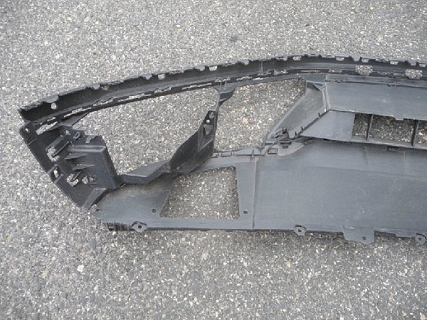 7P6 807 061H Touareg 2011 - 2014 spodní část přeního nárazníku 7P6 807 061H spoiler  - 2