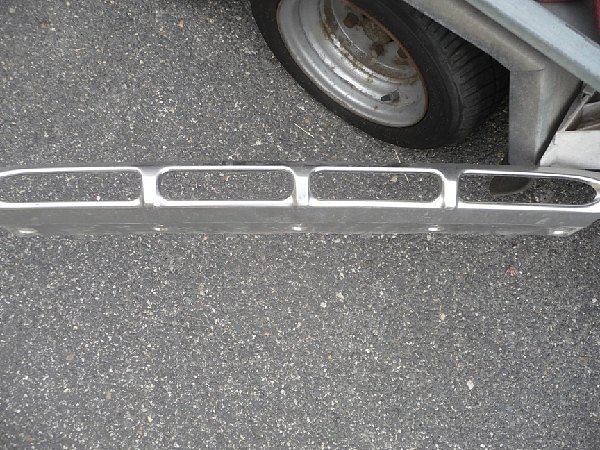 4G0 807 733  Audi A6 4G C7 Allroad 2014  přední nárazník - chrom  spoiler - 10