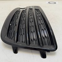 Audi Q3 s line Mřížka do nárazníku spodní grill pravý spolujezdec plástev - 11