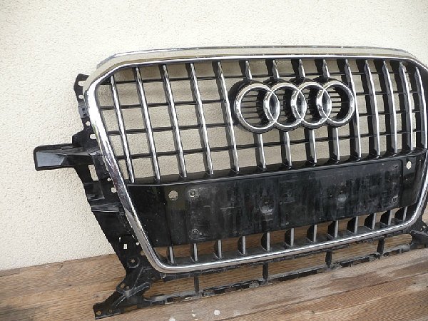 8R0 853 651R AUDI Q5  Maska přední Grill  mřížka nárazníku - 3