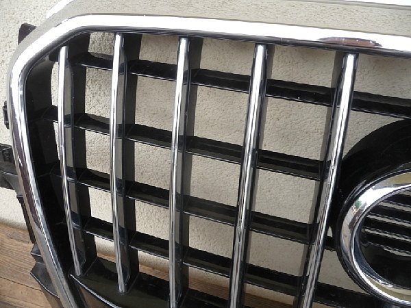 8R0 853 651R AUDI Q5  Maska přední Grill  mřížka nárazníku - 4