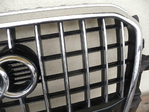 8R0 853 651R AUDI Q5  Maska přední Grill  mřížka nárazníku - 5