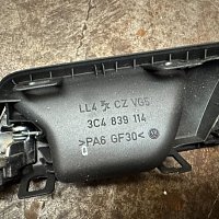 Klika dveří zadní PRAVÁ uvnitř VW Passat 3C klika reproduktor - 3