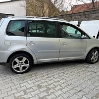 1T1 857 755 C  QVZ Zamek pasu s varov. kontaktem VW  Touran 1T 2004  SEDÁK ŘIDIČ    cerna saten/ohnive cervena - 2
