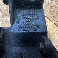 Audi 100/A6/S4/S6 C4 2,2-2,5l 5 válec. držák servočerpadla 054145523D 054145523G - 4