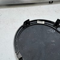 3D0 853 601 E / 3D0 853 601F JZA  znak VW  přední radar maska  ​​Passat 3C PHAETON 2 - 5