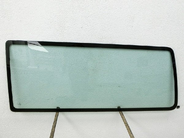 703 845 331J VW T4  Okno sklo lepené boční vlevo - 2