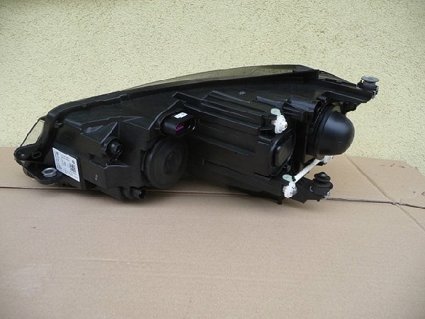 5G1 941 006D VW Golf 7 MK VII - Přední  světlomet  - pravý přední H7 H9 - 3