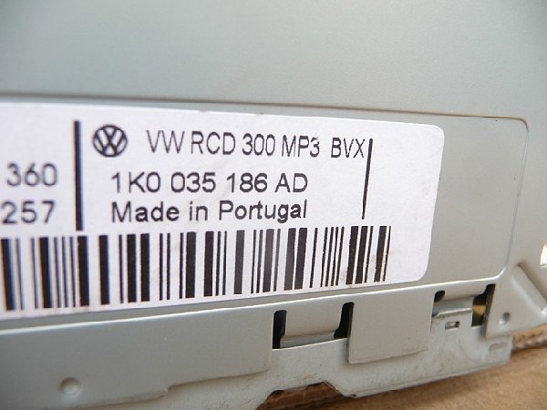 1K0 035 186AD VW RÁDIO - RCD 300 MP3 Radio/CD/Stereo - 10