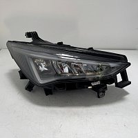Světlomet LAMPA  Cupra Born Full LED pravý 2020 21 22  23  Přední Spolujezdec pp - 2