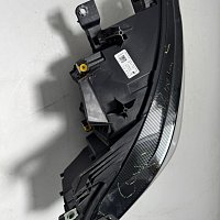 Světlomet LAMPA  Cupra Born Full LED pravý 2020 21 22  23  Přední Spolujezdec pp - 23