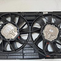 8W0121003D PŘEDNÍ VENTILÁTOR CHLADIČE AUDI A8 L D5 4N  8W0 959 455 P + 8W0 959 455 N - 10